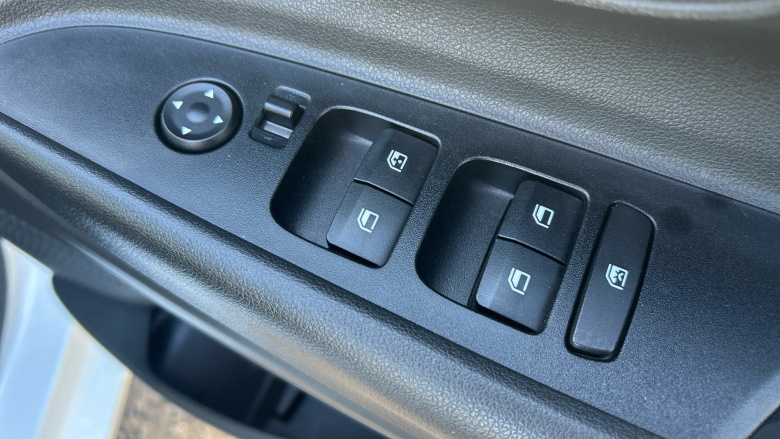 Hyundai i20 1.0T GDi 48V MHD SE Connect 5dr Petrol Hatchback